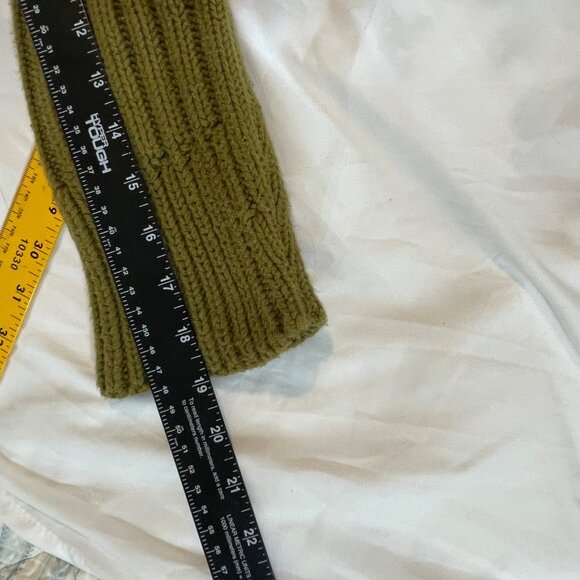 Pure Olive Green Knit Cardigan Sweater S/m Handknit Ribbed Sleeves Cable Knit - Picture 6 of 9
